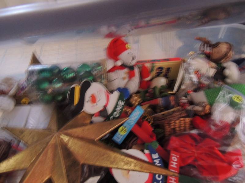 lot 1188 image: Misc. Christmas