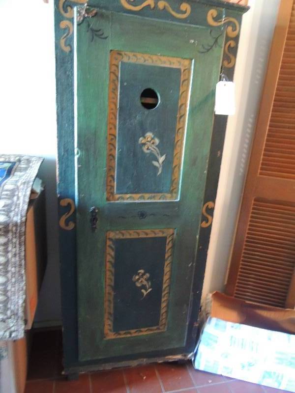lot 1197 image: Antique Jelly Cabinet 53 x 14 12 deep