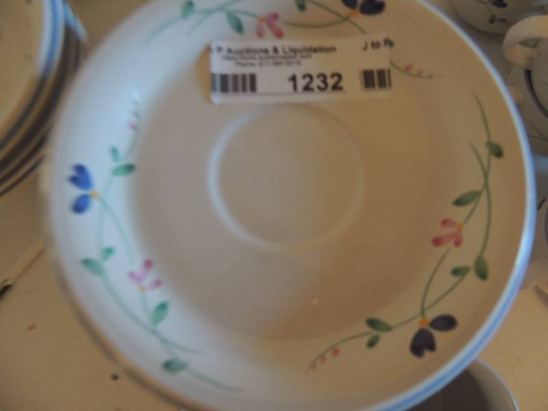 lot 1232 image: Allegro stoneware Hearthside design  dishware 11 mugs 10 saucers