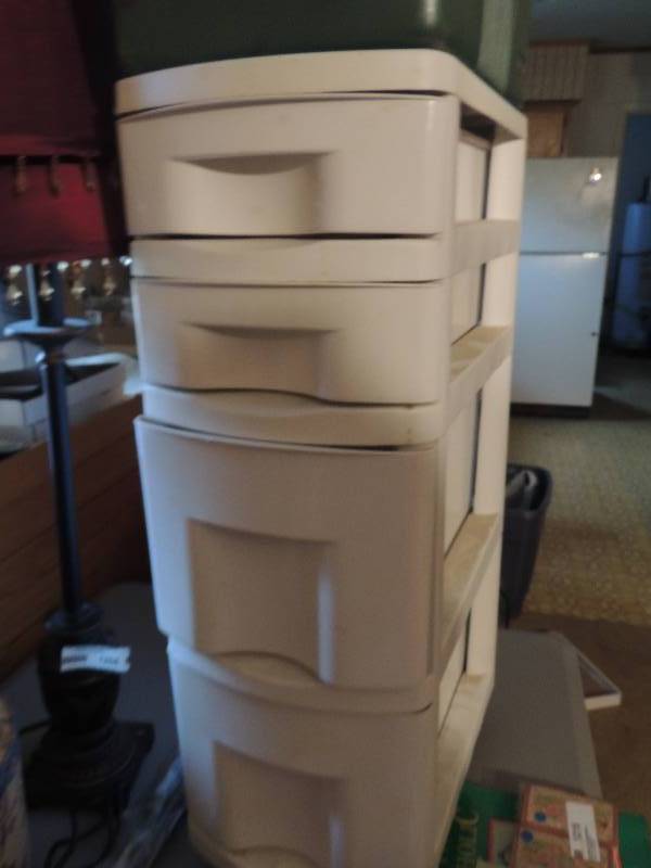 lot 1210 image: Stanley Cooler , rolling 4 drawer storage