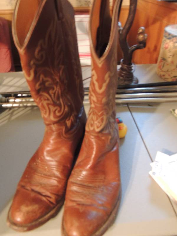 lot 1219 image: Justin WESTERN BOOTS size 9 12