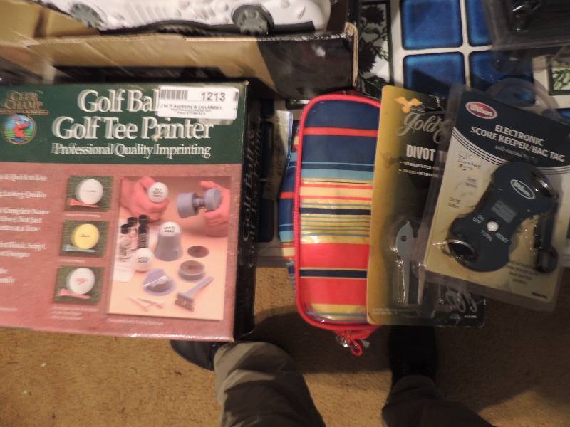lot 1213 image: Electric score keeper Divot tool, Golf ball T printer in box