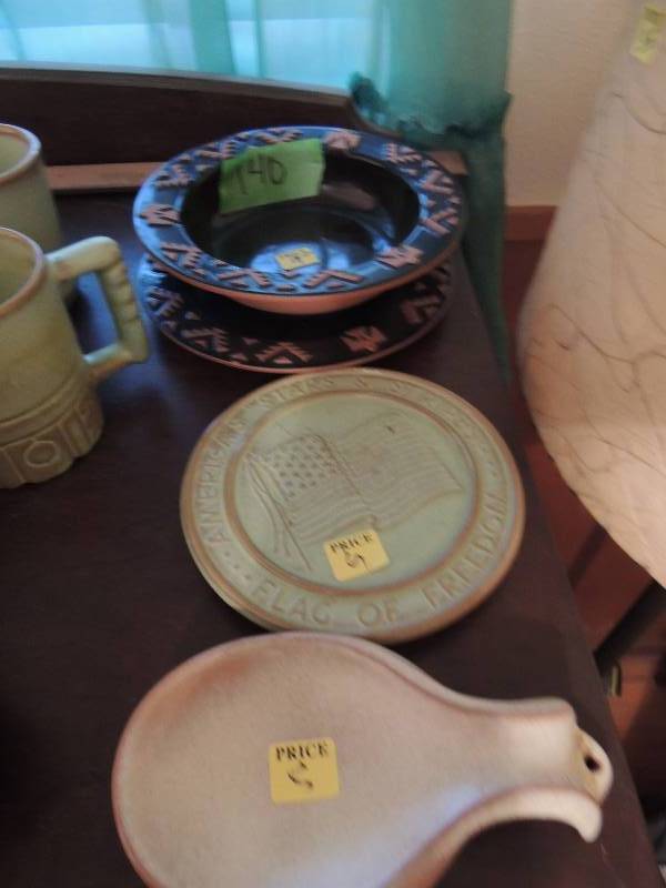 lot 140 image: Frankoma- Bowl and plate Indian pattern, spoon read and stars and stripes trivet