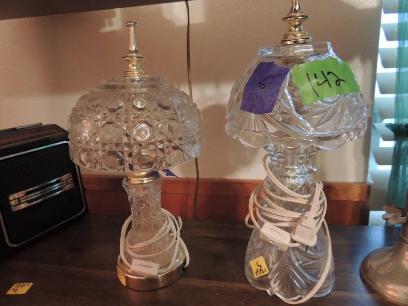 lot 142 image: 2 Crystal lamps