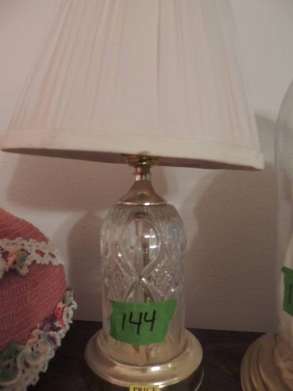 lot 144 image: Glass lamp