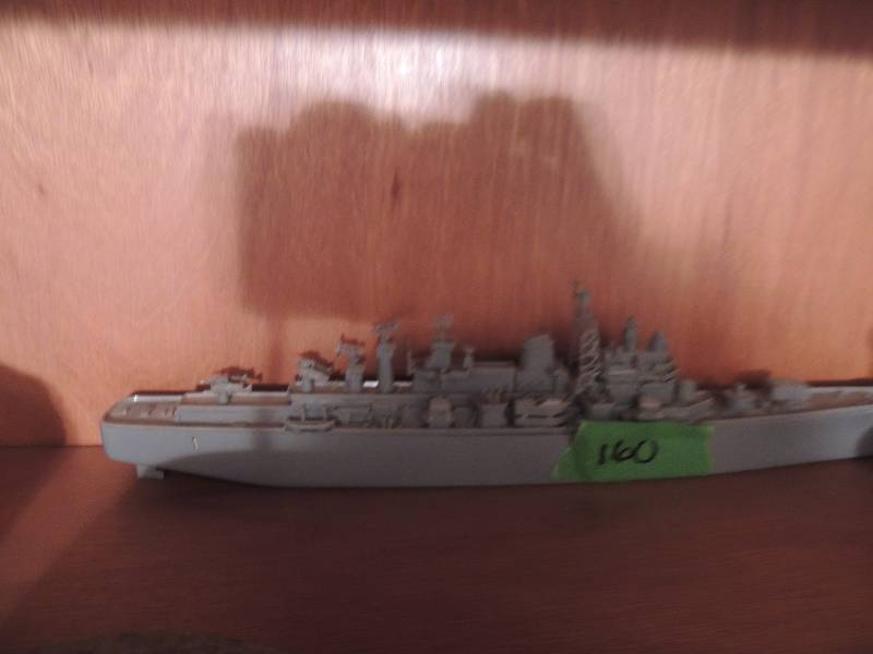 lot 160 image: Model of U.S. Navy ship