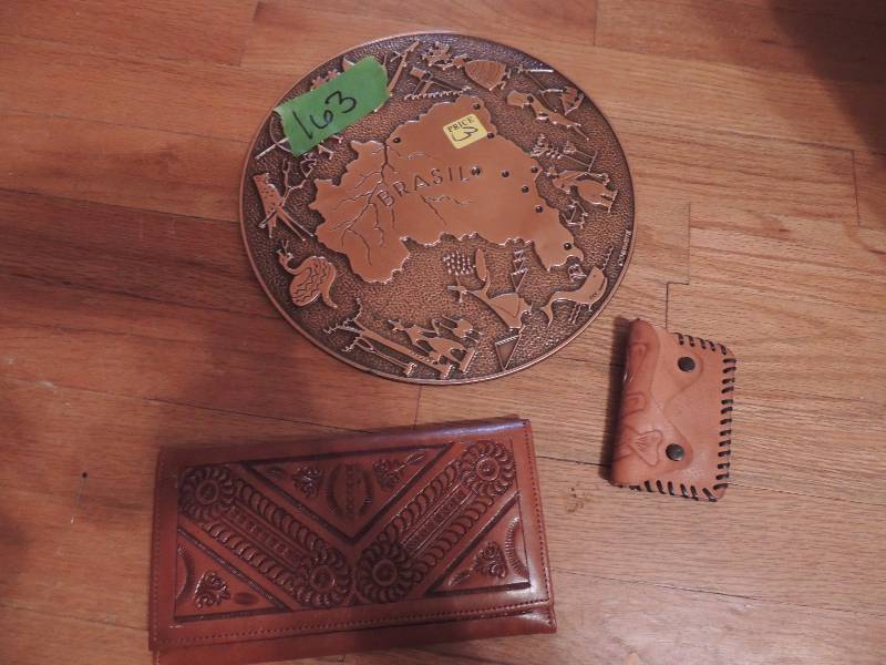 lot 163 image: Brazil copper plate, leather coin purse and  leather wallet handmade in Brazil