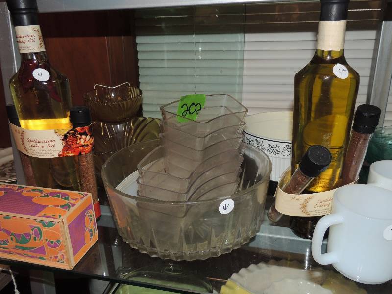 lot 202 image: 2 New in package cooking oil set, great touse or gift, Bowl, cooking oil sets and wooden box,chip and dip set, salad bowl, etc.