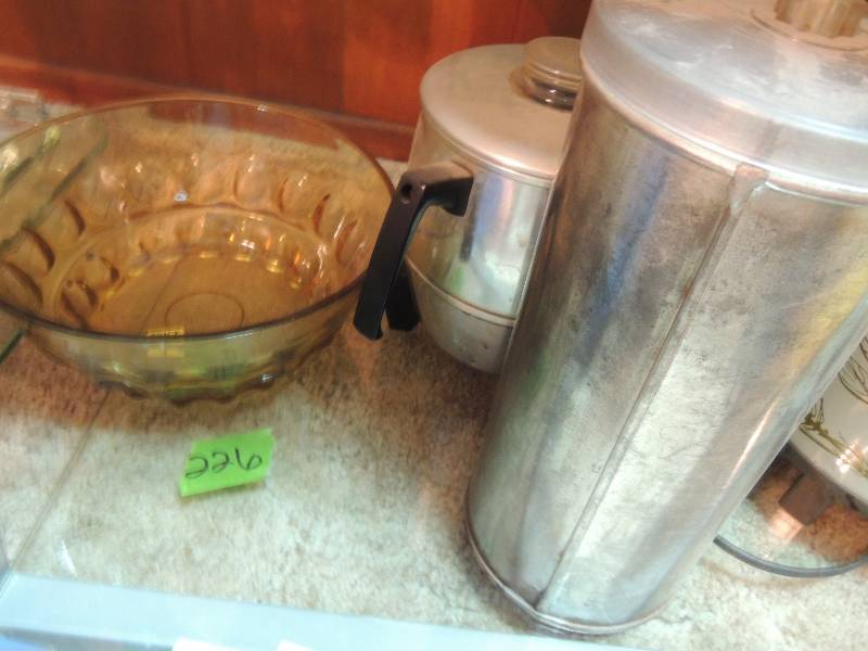 lot 226 image: Salad bowl and 2 coffee canisters