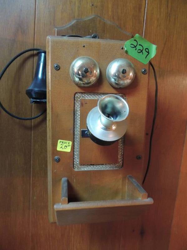 lot 229 image: Antique crank wall phone - REPRODUCTION