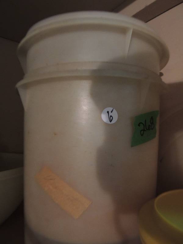 lot 268 image: Tupperware sugar and flour canisters 2 tortilla bowls