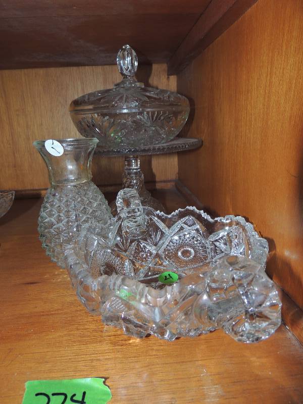 lot 274 image: Glass flower vase, cake plate, candy bowl