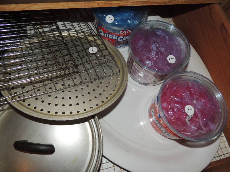 lot 267 image: Misc. kitchen items