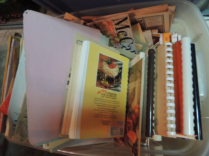 lot 343 image: Various cookbooks- LARGE TOTE FULL