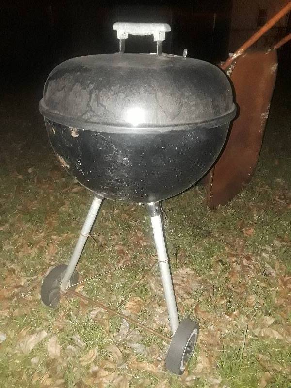 lot 89 image: small grill
