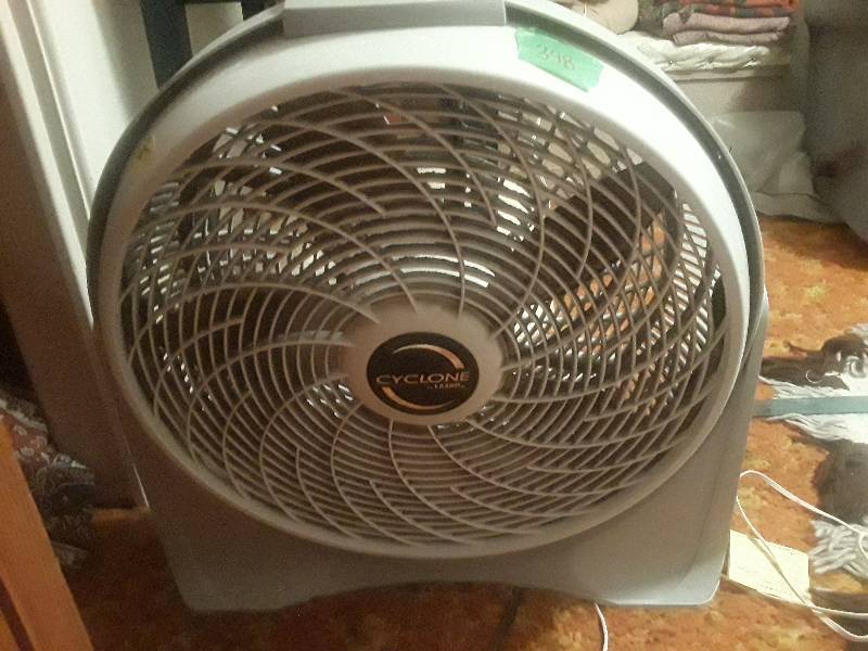 lot 398 image: LASKO Cyclone 3 speed fan