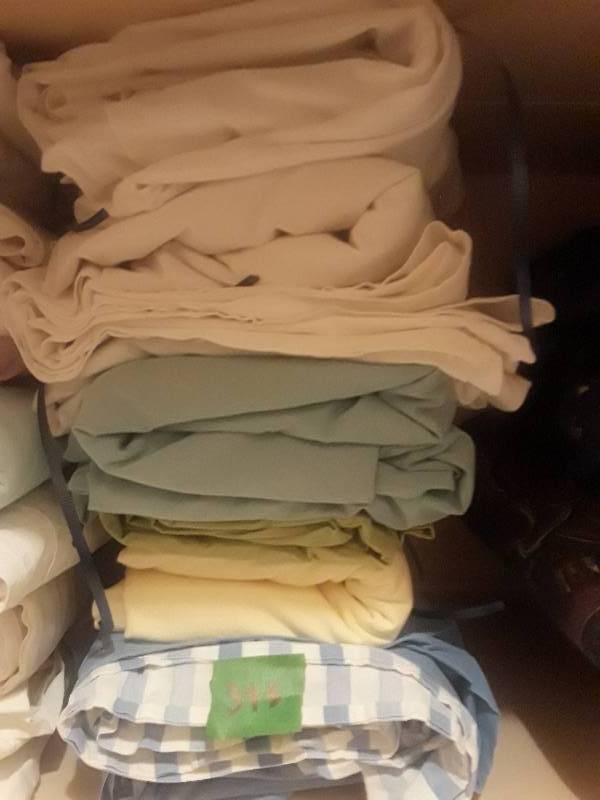 lot 395 image: DoubleFull size sheets
