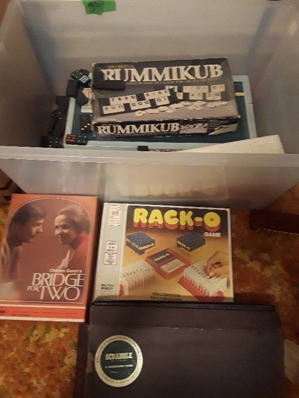 lot 355 image: Box of assorted games