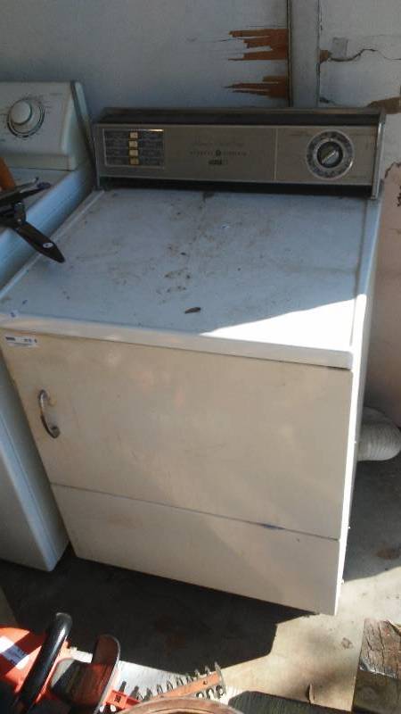 lot 610 image: General electric Heavy duty dryer