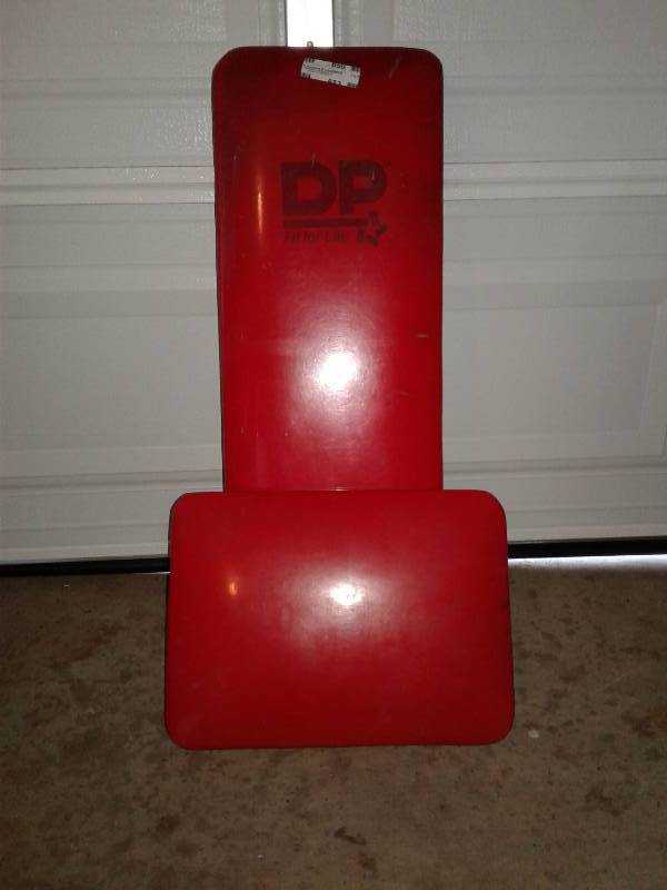lot 650 image: DP Fit for Life red weigt benc pads x 2