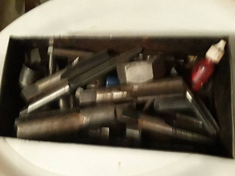lot 734 image: Metal box of machine bits (large lot 25 )