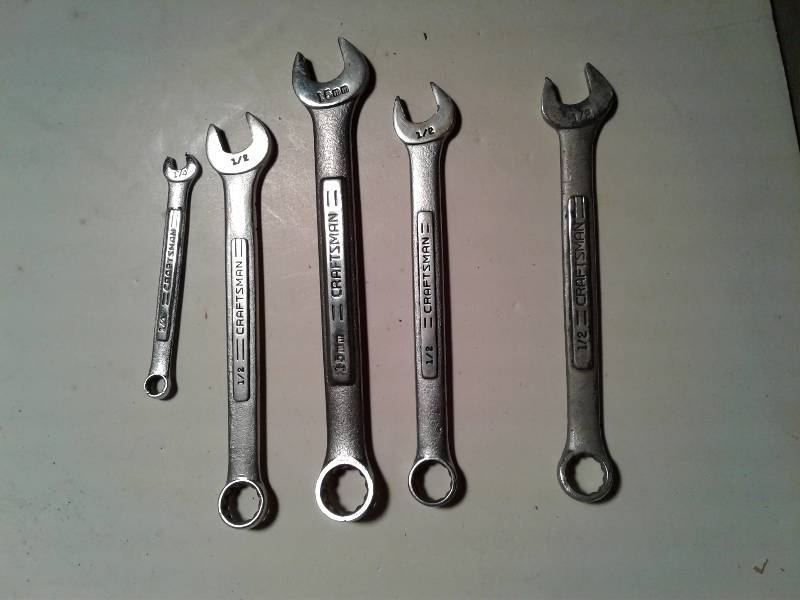 lot 660 image: 5 craftsman angle wrenches