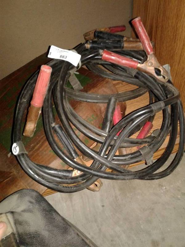 lot 663 image: 3 sets of jumper cables
