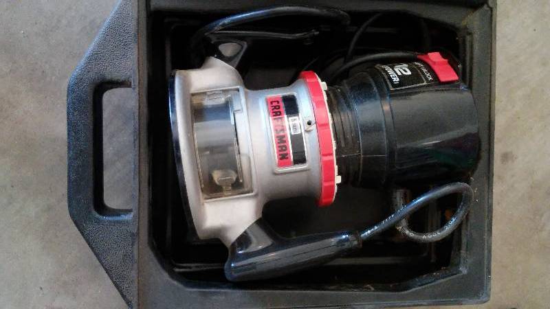 lot 622 image: 1 12hp craftsman router with craftsman hand router case