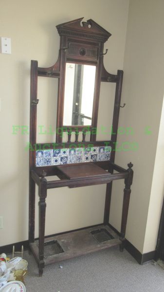 lot 8 image: Antique entry hall tree stand coat rack 32 x 13 x 82