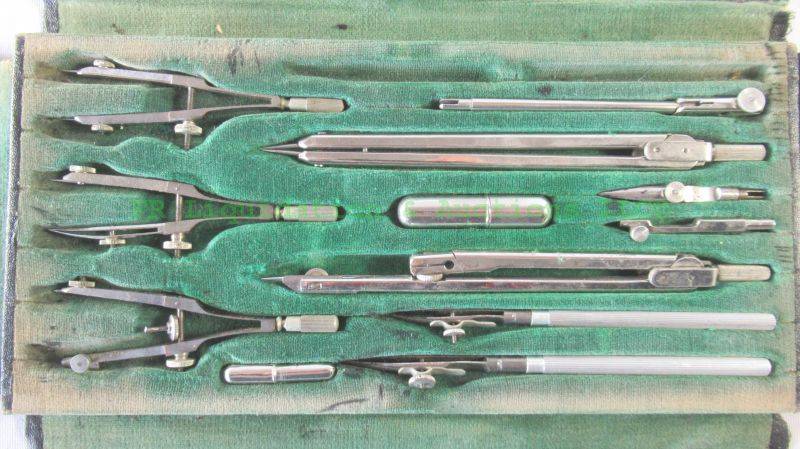 lot 9 image: Antique Friedman, Germany drafting tool kit (missing one piece)