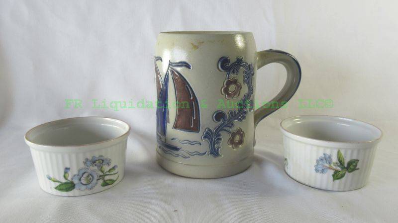 lot 16 image: Goebel West Germany mug and Spode Stafford flowers finger bowls