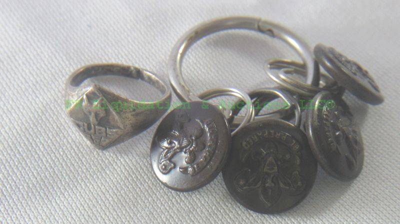 lot 22 image: Vintage Sterling silver BSA Cubs scouts ring and boy scouts logo buttons