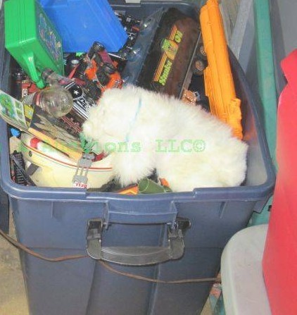 lot 61 image: Assorted childrens toys, tote full