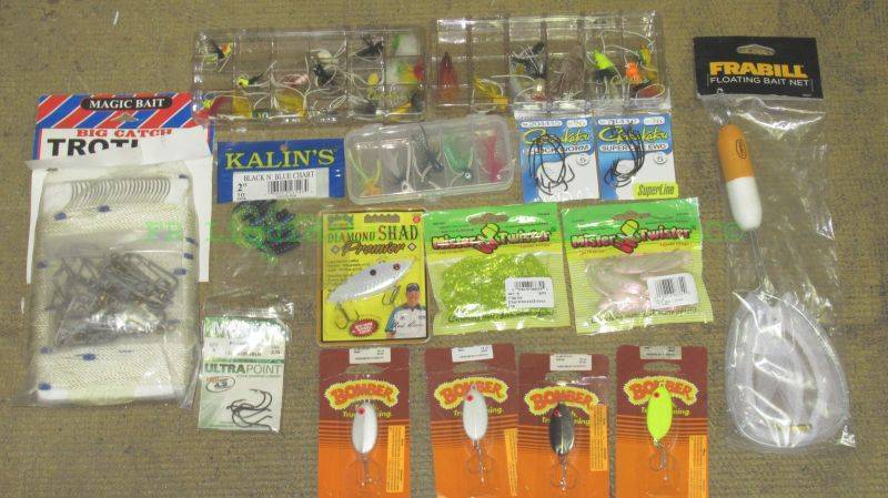 lot 91 image: Assorted Fishing tackle in unopened packs as shown
