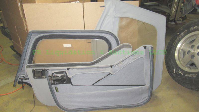 lot 99 image: Jeep canvas removable door set by Bestop, 4 doors total