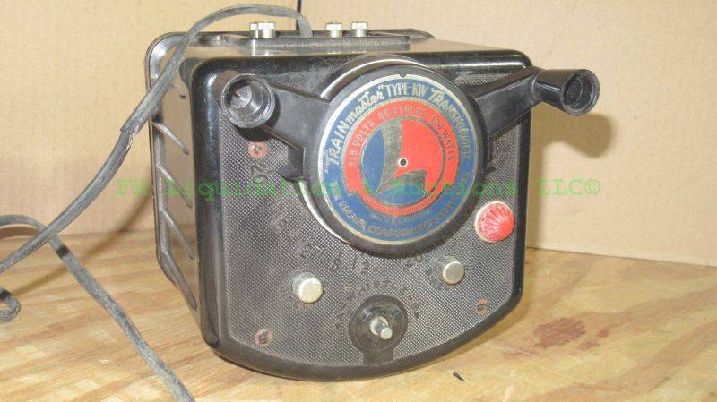 lot 112 image: Vintage Lionel Trainmaster type KW transformer