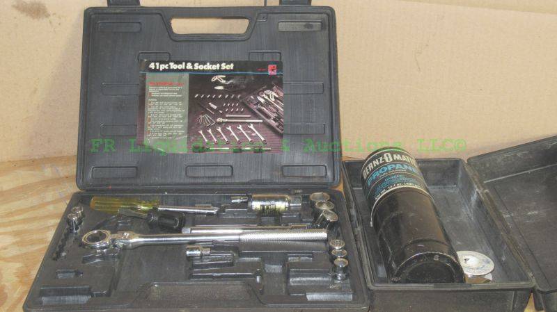 lot 119 image: Benz-o-matic propane torch set and assorted socket tools