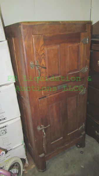 lot 135 image: Antique Iner Chil solid oak wood Ice box cabinet.