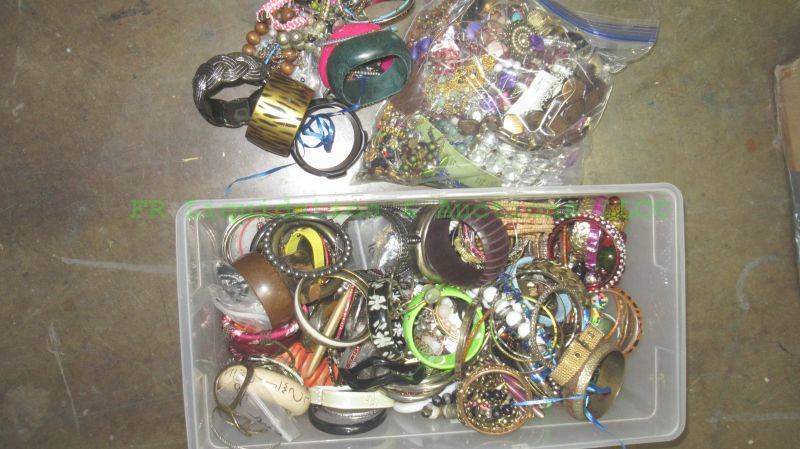 lot 250 image: Assorted fashion jewelry as shown