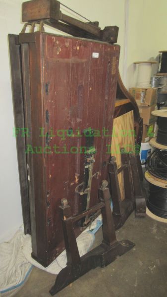 lot 172 image: Vintage baby grand piano unassembled but complete
