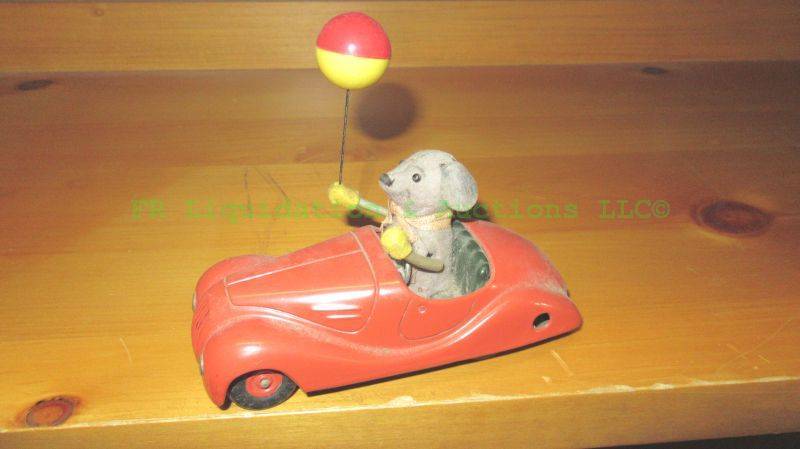 lot 215 image: Vintage 1950s Schuco Sonny 2005 mouse car, made in U.S. zone Germany