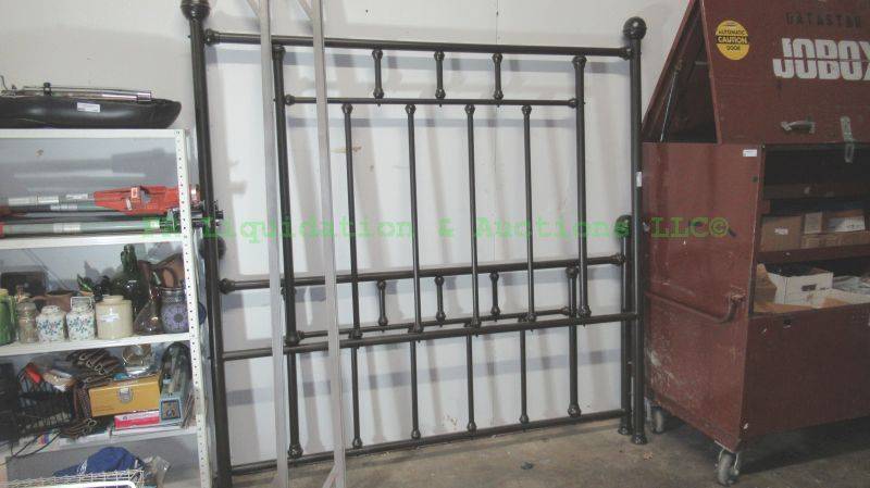 lot 185 image: Vintage look metal bed head & Foot board, king size