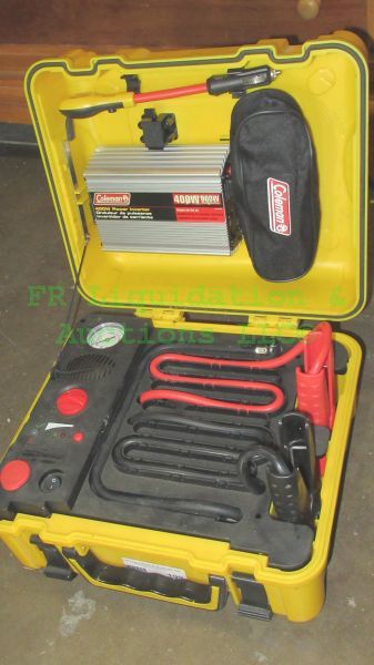 lot 199 image: Coleman 400 watt power inverter battery charge kit