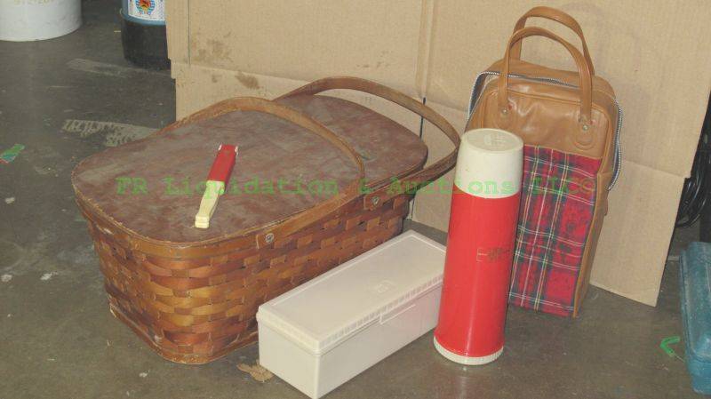 lot 193 image: Picnic accessories including traditional basket, Serving set and more as shown