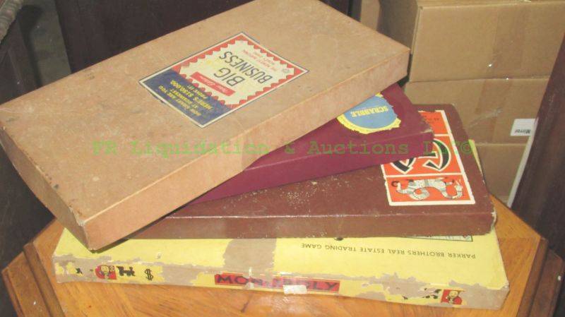 lot 279 image: Vintage 1930s Big business board game and others including 1950s monopoly, Scrabble