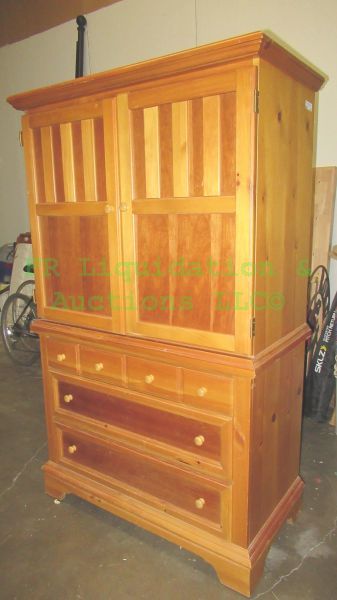 lot 306 image: Vaughan Bassett clothing armoire, solid wood knotted pine trim with cherry wood secondary 68 x 41 x 21