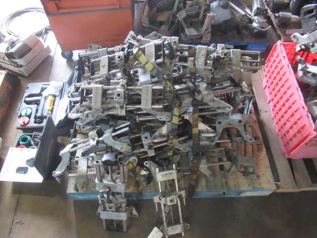 lot 56 image: HUNTER ALIGNMENT CLAMPS