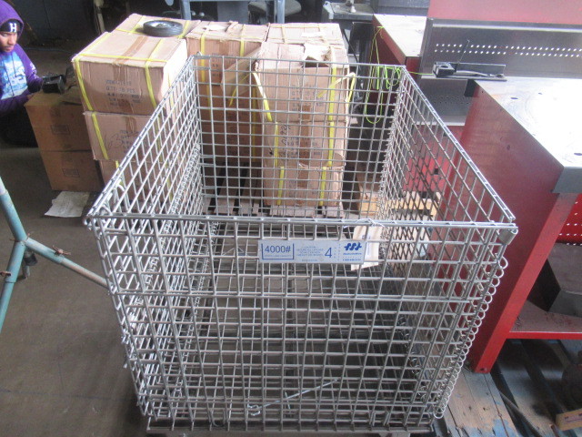 lot 60 image: NASHVILLE WIRE CAGE