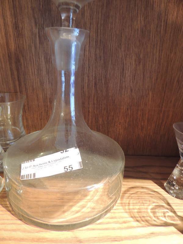 lot 55 image: Liquor decantor, 6 8oz glasses  and 2 shot glasses