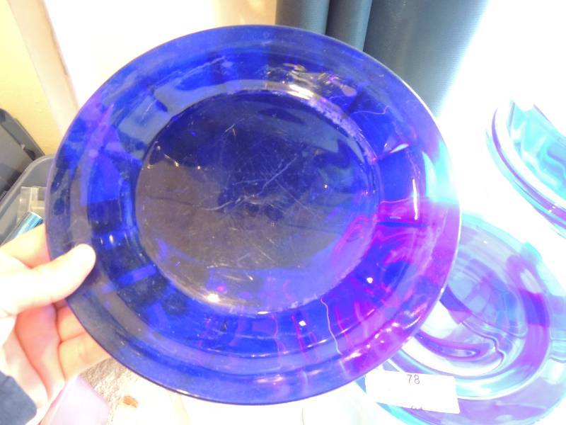 lot 78 image: Cobalt blue -salad plates x4, dinner plates x 6